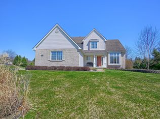 3274 Prescott Dr, Howell, MI 48843