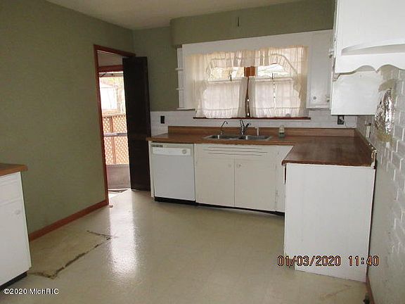 4th image of 226 Pawnee St