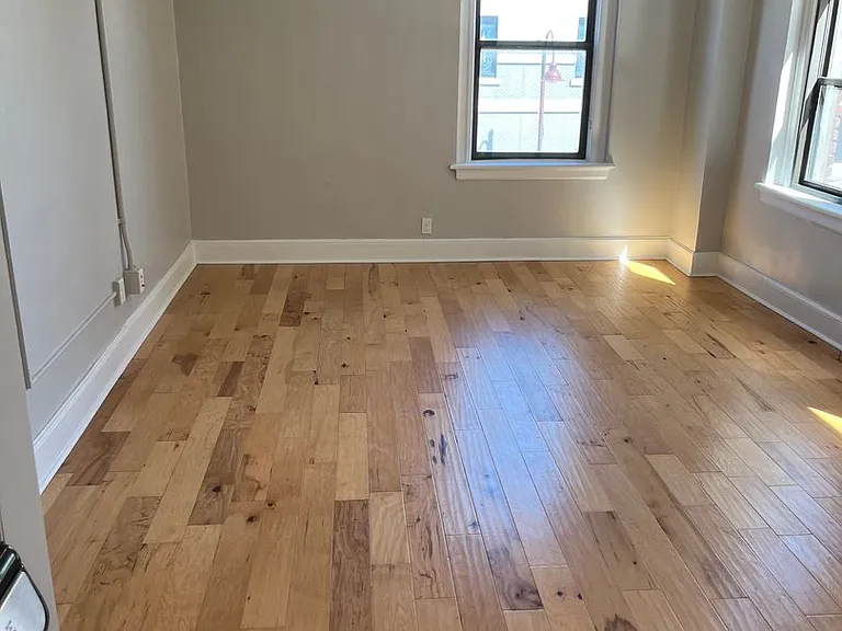301 Main St — Photo 6