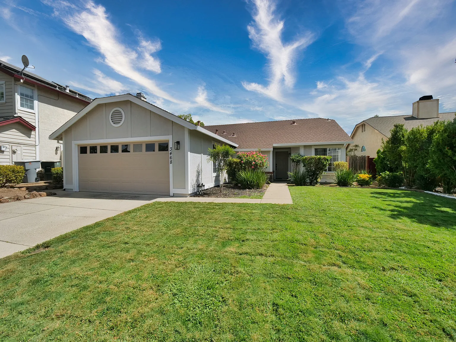 3 bed, 1246 sqft, $2,950 — Photo 3