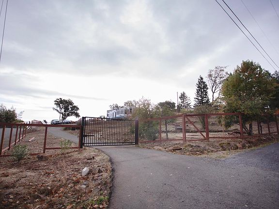 2nd image of 4504 Parker Hill Road