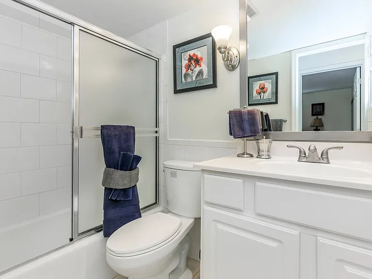 Woodland Bathroom 1