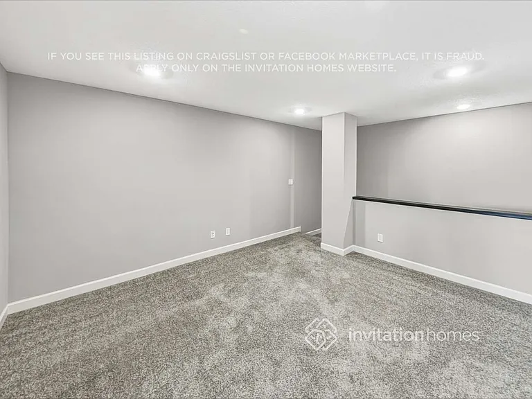 10948 Yalta St #B — Photo 17