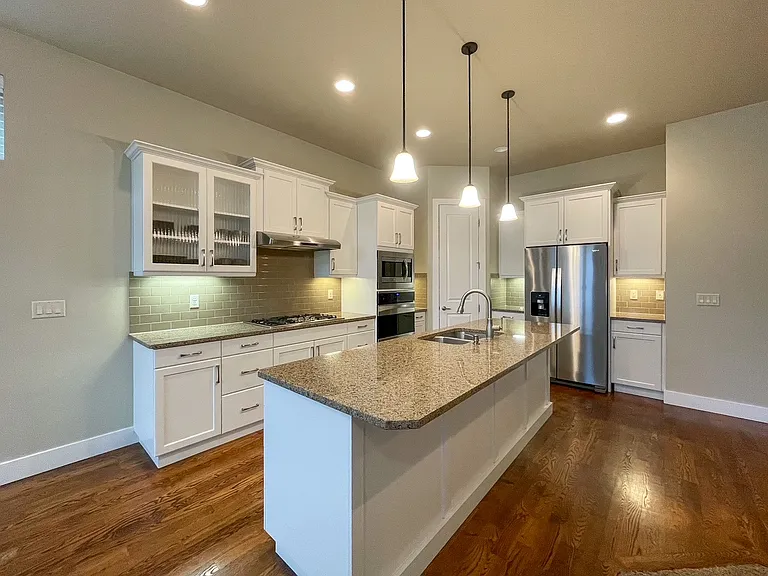 307 E Grove Creek Ln — Photo 21