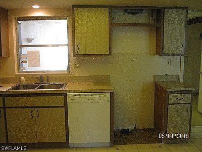 2nd image of 5570 Hamlet Ln #218