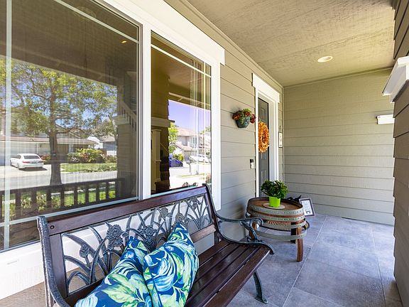 3rd image of 6125 Yeadon Way