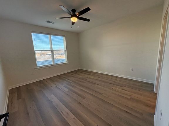 5th image of 860 Humphrey Way #3102