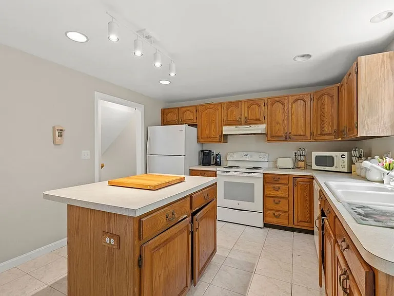 361 Cumberland Ave #0 — Photo 5