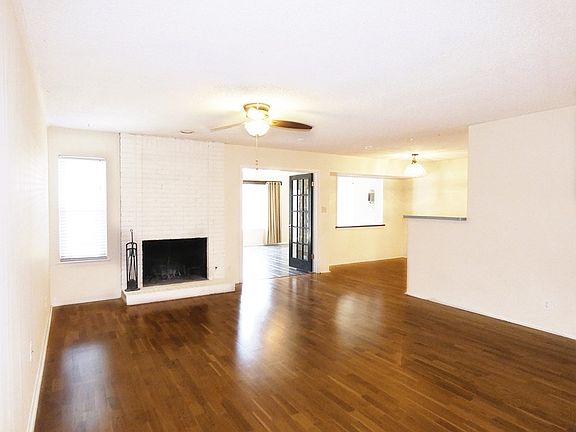 5th image of 2601 Edenwood Dr