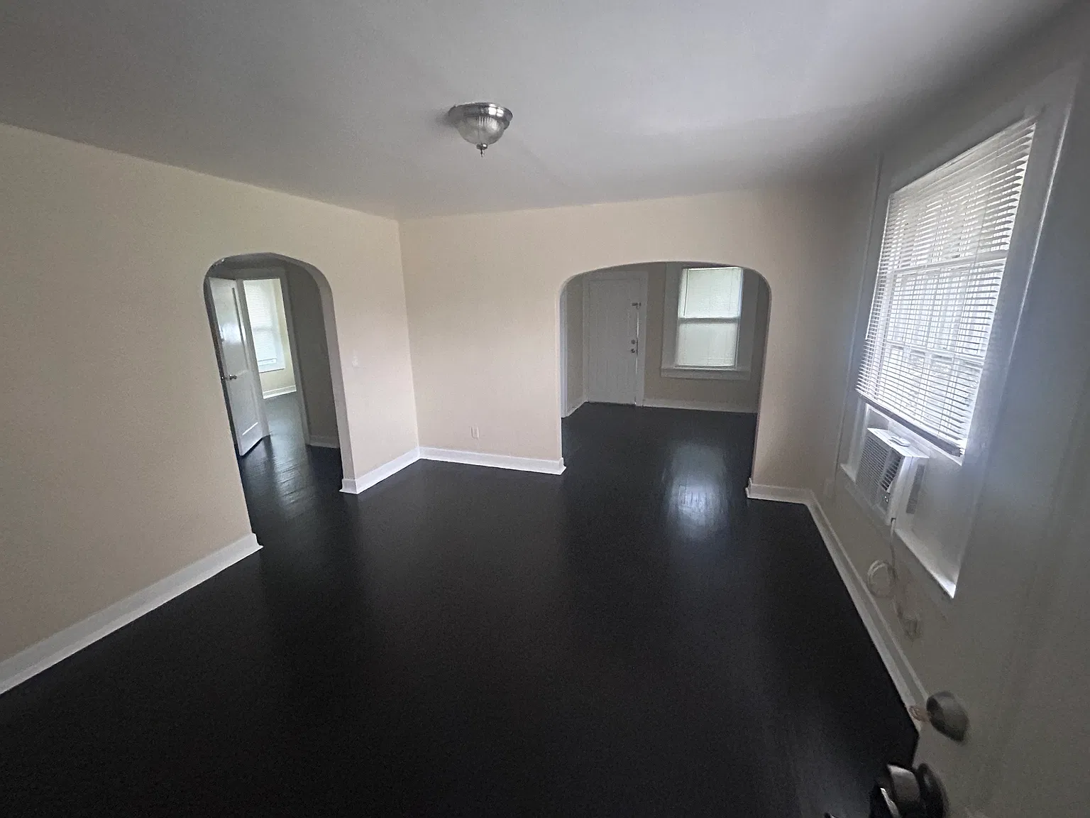 2 bed, 850 sqft, $1,150 — Photo 4