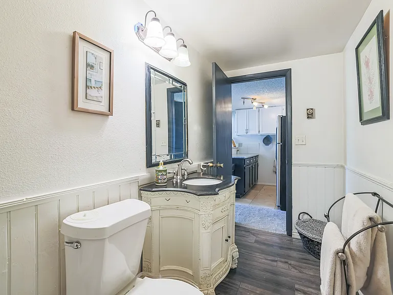 39 Dartmouth Pl — Photo 16
