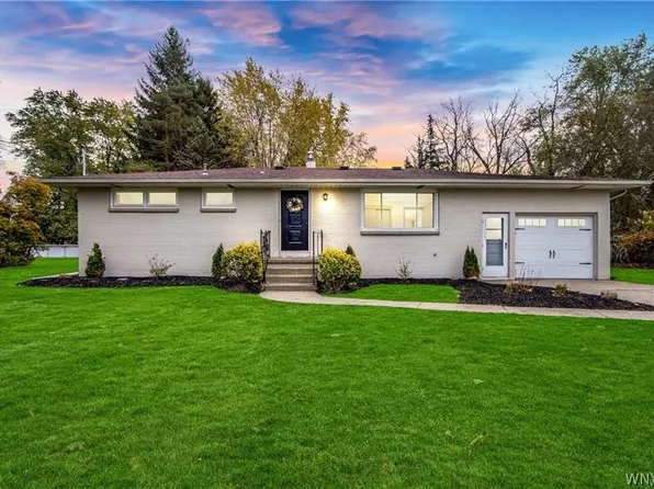 1193 Borden Rd, Depew, NY 14043