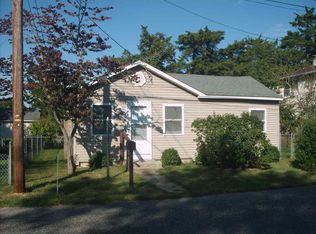 161 E Pacific Ave, Villas, NJ 08251
