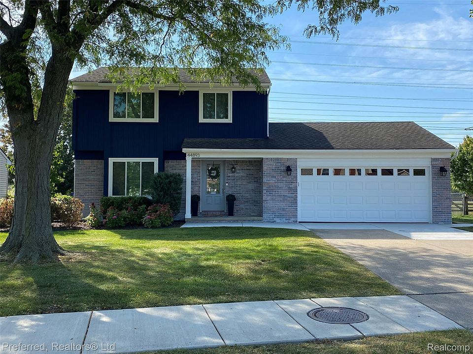 1st image of 44893 Fair Oaks Dr