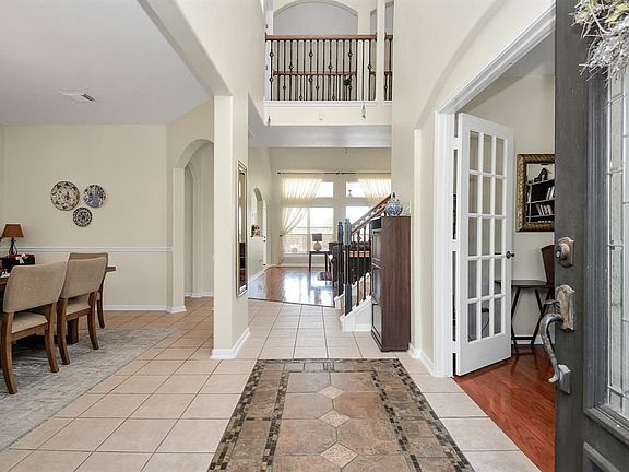 3rd image of 25714 Shady Spruce Ln