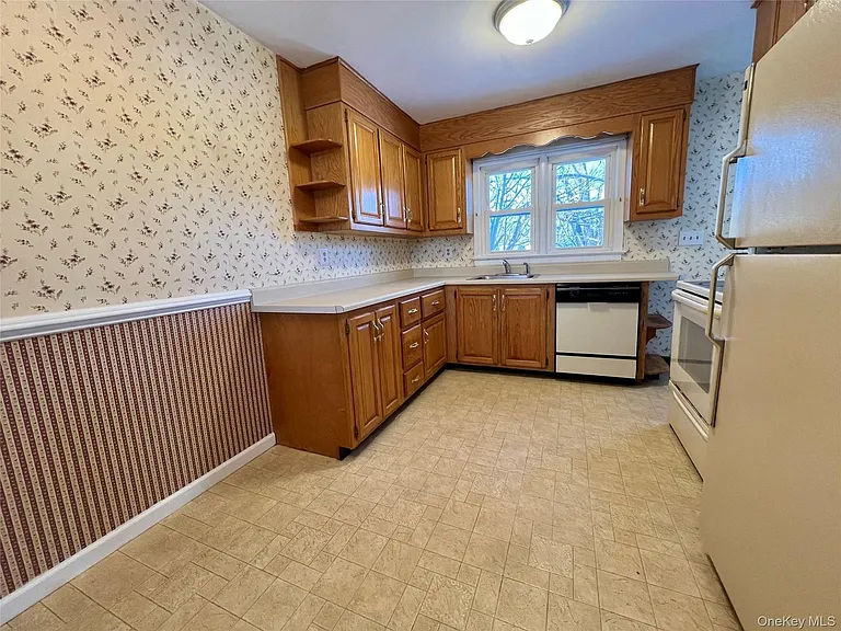 34 Cross St — Photo 8