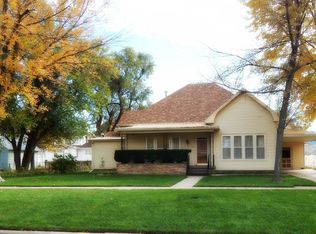 515 W 7th St, Larned, KS 67550