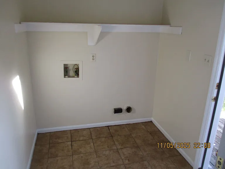 162 Pelham Dr #A — Photo 5