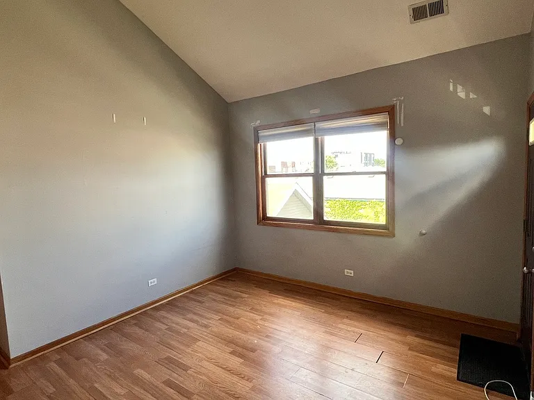 2445 W Polk St #3 — Photo 15
