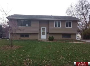 7609 Teal St, La Vista, NE 68128