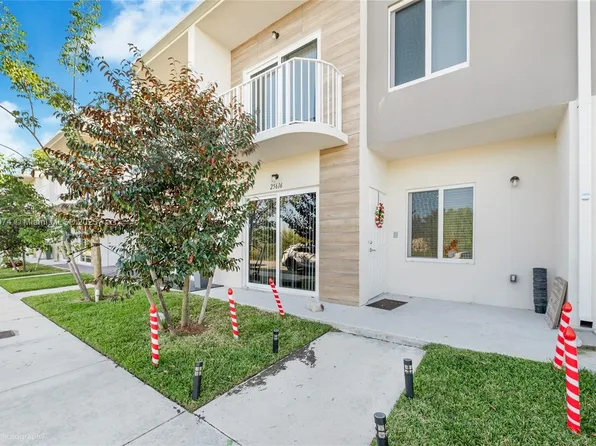 25616 SW 143rd Path, Homestead, FL 33032