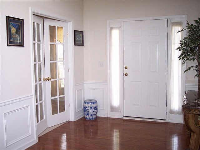 Hardwood foyer with office/exercise room/5th bedroom