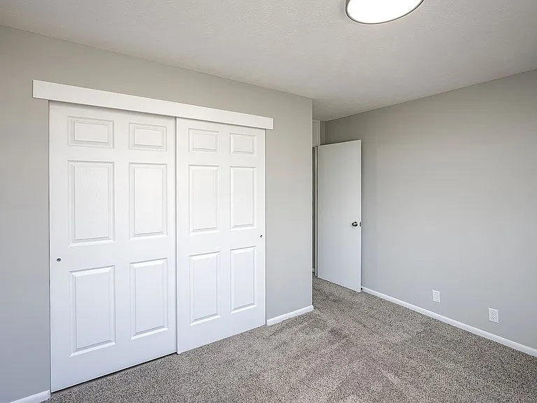 4815 S 131st St #15 — Photo 15