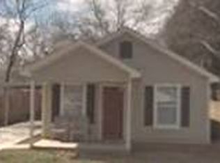 1105 S Walnut St, Cleburne, TX 76033