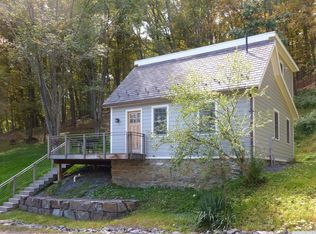 23 Mount Merino Rd, Hudson, NY 12534