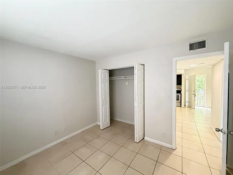 101 NE 41st St #B35 — Photo 15