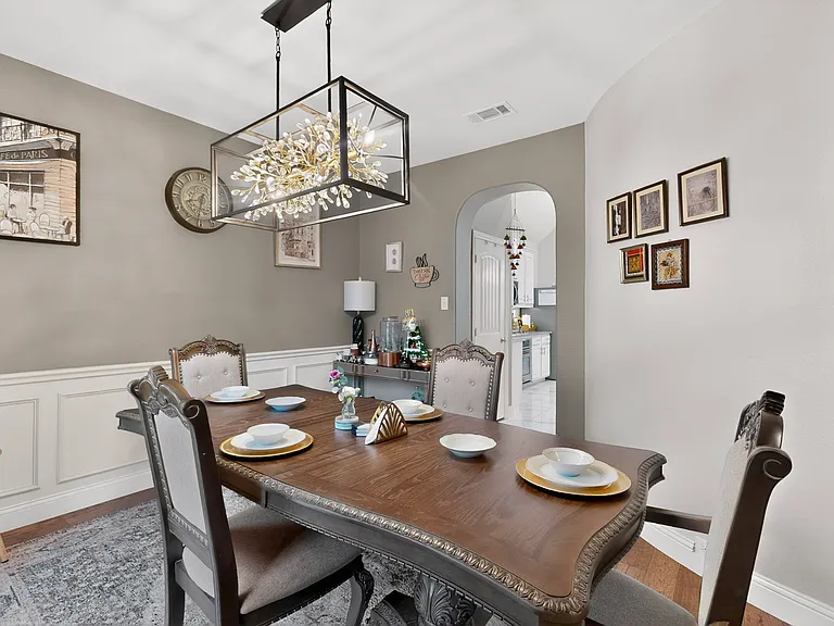 Formal Dining