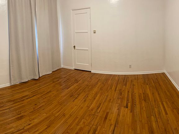 4th image of 953 17th St #B