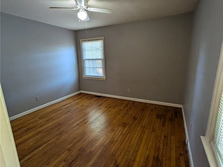 1403 Mack St — Photo 4