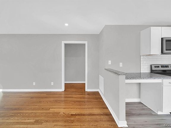 5th image of 1402 Central Ave