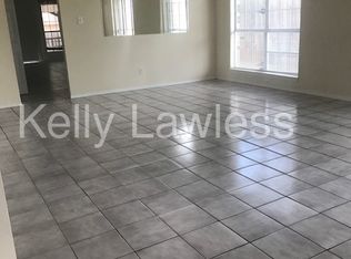 800 Shady Brook Ln, Cedar Hill, TX 75104