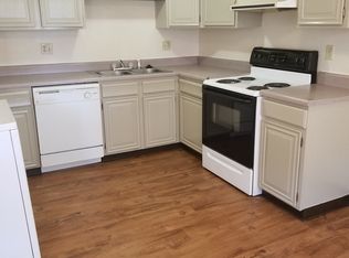 2912 Sage St APT 1, Colorado Springs, CO 80907