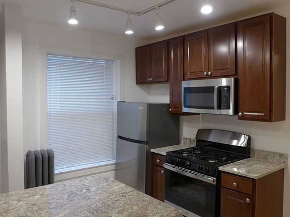 5th image of 3413-21 N Marshfield Ave #34191E