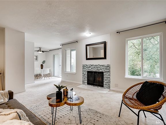 5th image of 12617 NE 130th Way APT E205