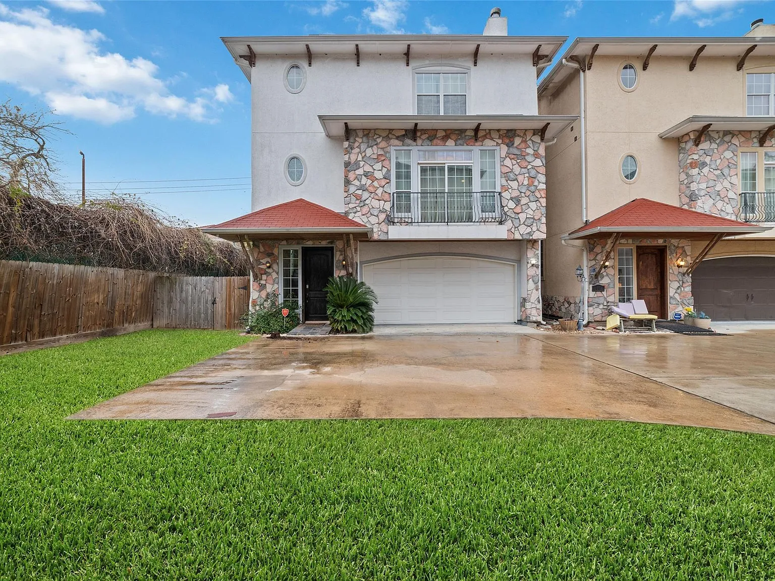 4 bed, 3.5 bath, 2754 sqft, $3,100 — Photo 2