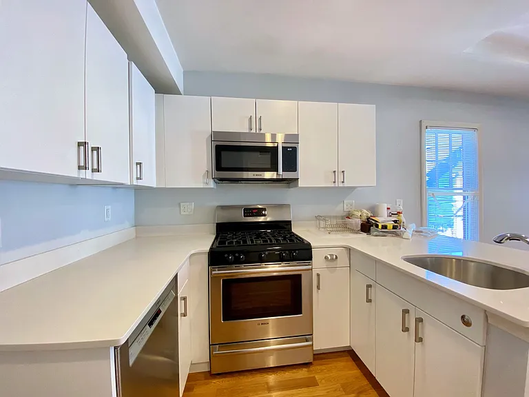 77 F St #2 — Photo 6