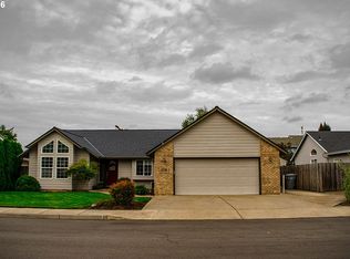 224 SE 10th Ave, Canby, OR 97013