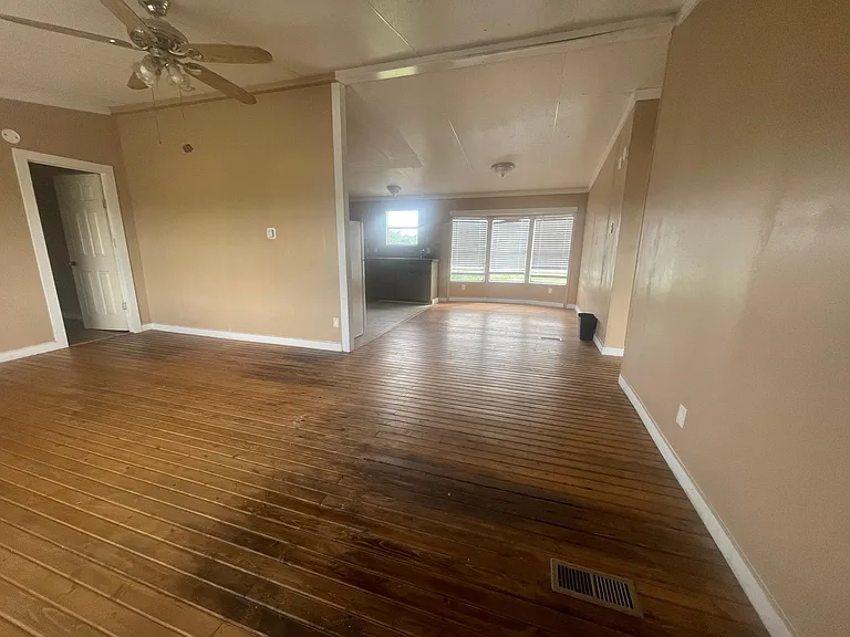 7274 N FM 148 — Photo 9
