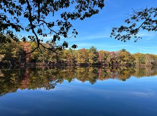 17 Pinehurst St #1, Blackstone, MA 01504