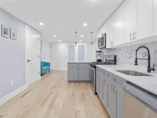 14 Roosevelt Place image 5 of 16