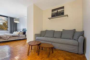 Rented by BARNES New York