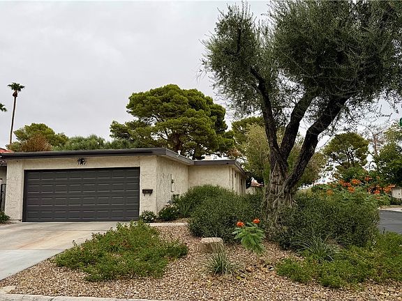 2nd image of 3464 Manzano Cir