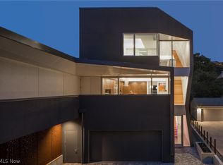 2067 Random Rd, Cleveland, OH 44106