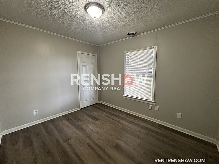 3076 Harvester Ln E — Photo 8