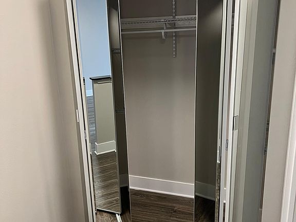 2nd image of 4343 N Clarendon Ave APT 1609
