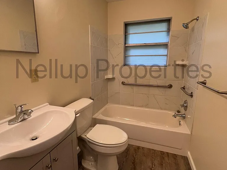 149 Lawhorn Cir — Photo 10